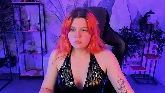 NielletaBlossom online show from March 9, 8:51 am