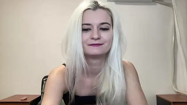 Onika Love online show from November 1, 4:20 pm