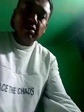 Snapshot of qkfc744888l chatting on December 15, 1:59 pm qkfc744888l online show from December 15, 1:59 pm