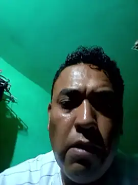 Snapshot of qkfc744888l chatting on February 13, 7:59 am qkfc744888l online show from February 13, 7:59 am