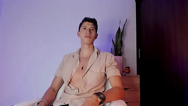 Snapshot of Dorianmistery2322_ chatting on February 9, 1:53 am Dorianmistery2322 online show from February 9, 1:53 am