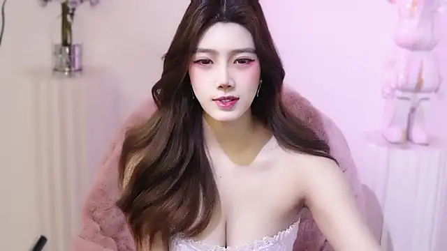 lkjfdsks online show from December 18, 5:00 pm