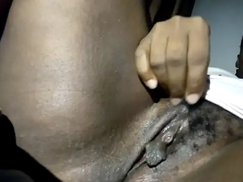 Naturaltree33 online show from March 18, 1:53 am