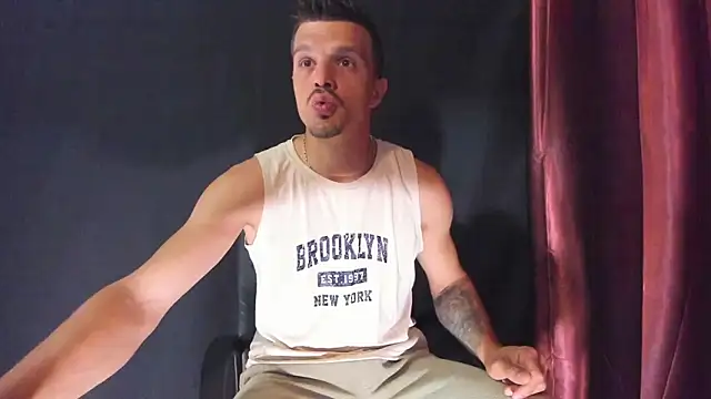 DonyBrown online show from April 11, 3:33 am