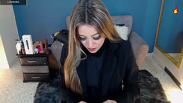 miacarperr1 online show from March 9, 1:04 am