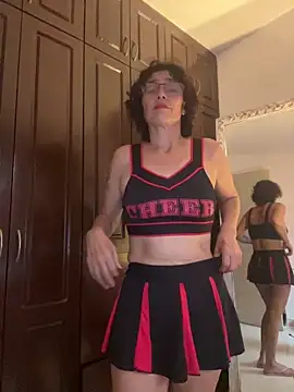 MireyaTorresGu online show from February 4, 12:22 pm