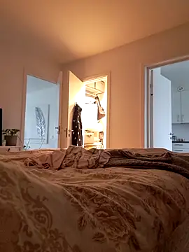 Snapshot of AlvinaSWE chatting on November 6, 1:01 pm AlvinaSWE online show from November 6, 1:01 pm