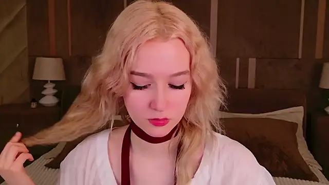 Snapshot of NaomiLoys chatting on March 22, 7:09 pm NaomiLoys online show from March 22, 7:09 pm