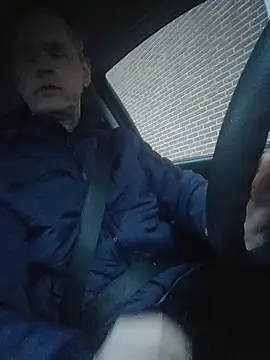 Snapshot of Hectorthyssen1 chatting on February 3, 4:23 pm Hectorthyssen1 online show from February 3, 4:23 pm