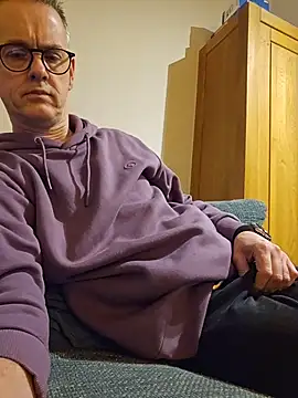 Snapshot of Hectorthyssen1 chatting on February 14, 11:45 pm Hectorthyssen1 online show from February 14, 11:45 pm