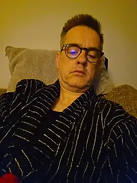 Snapshot of Hectorthyssen1 chatting on March 8, 5:33 am Hectorthyssen1 online show from March 8, 5:33 am