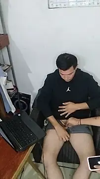 miketripi420 online show from May 26, 5:47 am