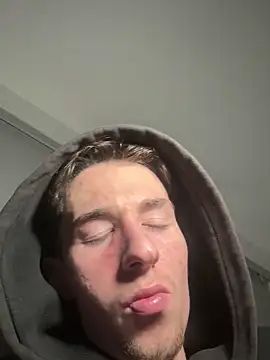 MikesWood21 online show from February 5, 4:06 am