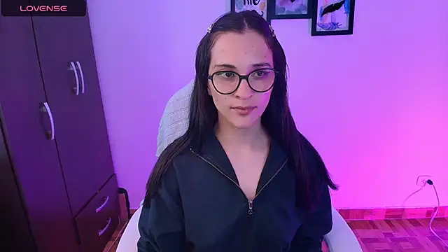 Snapshot of mariaan_m_ chatting on February 28, 11:03 am mariaan m online show from February 28, 11:03 am