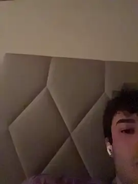 WillfulSurfer online show from April 15, 9:48 pm