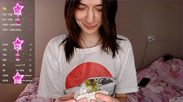 Snapshot of Cyber_hoe chatting on December 17, 5:26 pm Cyber hoe online show from December 17, 5:26 pm