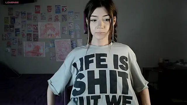 Snapshot of Cyber_hoe chatting on March 13, 7:06 pm Cyber hoe online show from March 13, 7:06 pm