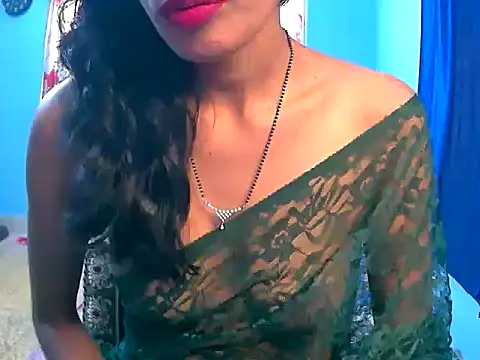 Snapshot of sexy_janu25 chatting on April 6, 5:19 am sexy janu25 online show from April 6, 5:19 am
