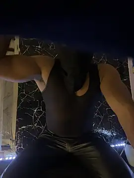 Snapshot of mikemacluffy chatting on January 30, 5:28 pm mikemacluffy online show from January 30, 5:28 pm