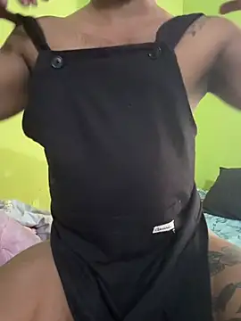 Snapshot of mikemacluffy chatting on March 13, 3:02 am mikemacluffy online show from March 13, 3:02 am