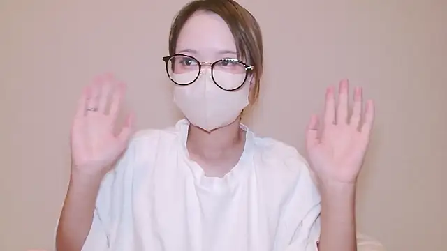 Snapshot of _hina_chan_ chatting on June 7, 1:59 pm hina chan online show from June 7, 1:59 pm