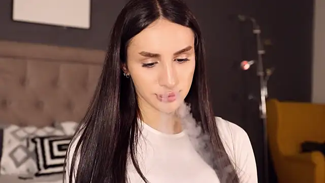 Kim Oberlin  online show from September 24, 11:35 am