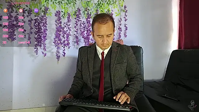 yazforeSolo online show from February 7, 3:27 pm