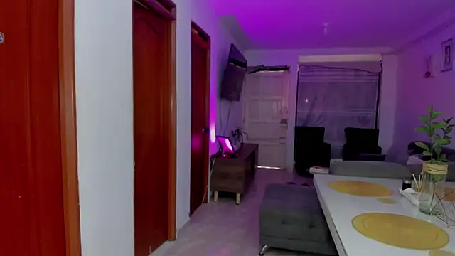 sweet sara2 online show from April 16, 2:40 pm