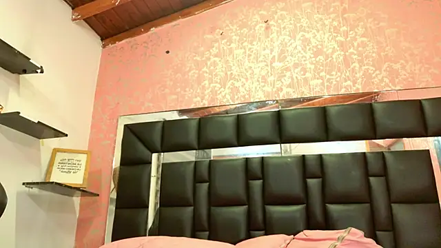 Sofia martiin online show from November 11, 3:06 am