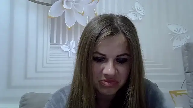 Snapshot of TinaFun4u chatting on March 24, 8:58 pm TinaFun4u online show from March 24, 8:58 pm
