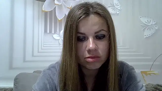 Snapshot of TinaFun4u chatting on April 3, 1:36 am TinaFun4u online show from April 3, 1:36 am