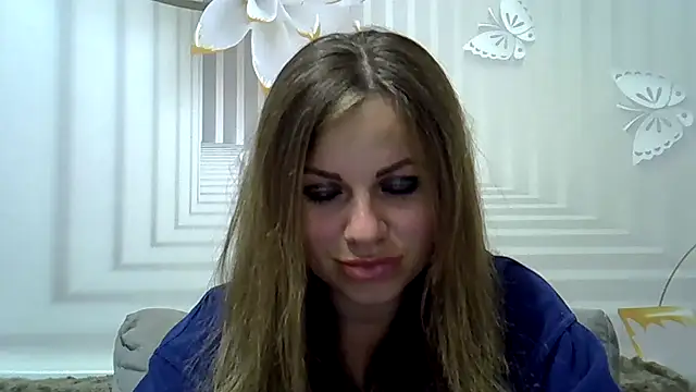 Snapshot of TinaFun4u chatting on April 15, 7:21 pm TinaFun4u online show from April 15, 7:21 pm