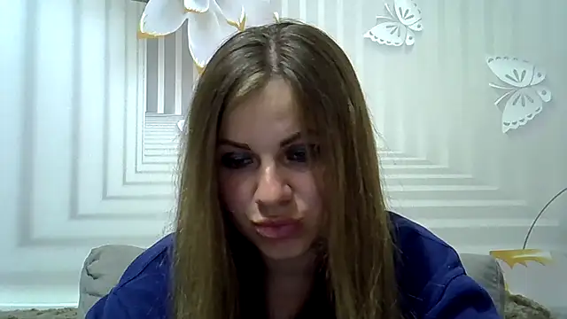 Snapshot of TinaFun4u chatting on April 15, 8:09 pm TinaFun4u online show from April 15, 8:09 pm