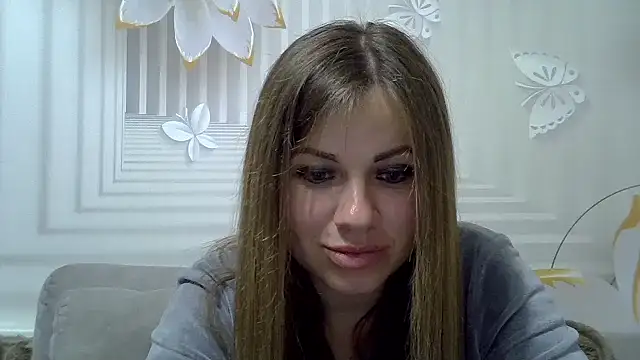 Snapshot of TinaFun4u chatting on April 16, 9:39 pm TinaFun4u online show from April 16, 9:39 pm