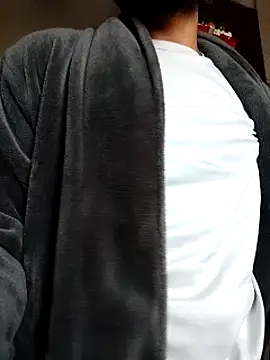 Snapshot of hairyserious chatting on March 2, 1:38 pm hairyserious online show from March 2, 1:38 pm