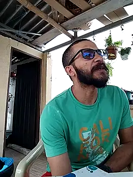 Snapshot of hairyserious chatting on March 12, 7:59 pm hairyserious online show from March 12, 7:59 pm