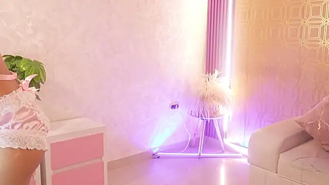 Bella19  online show from May 26, 8:27 pm