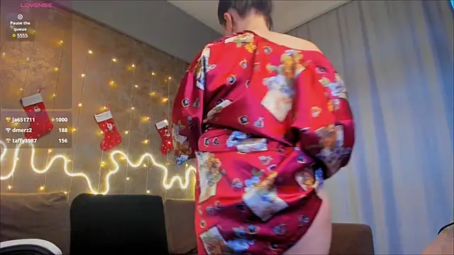 Aurora Owen online show from December 4, 11:52 am