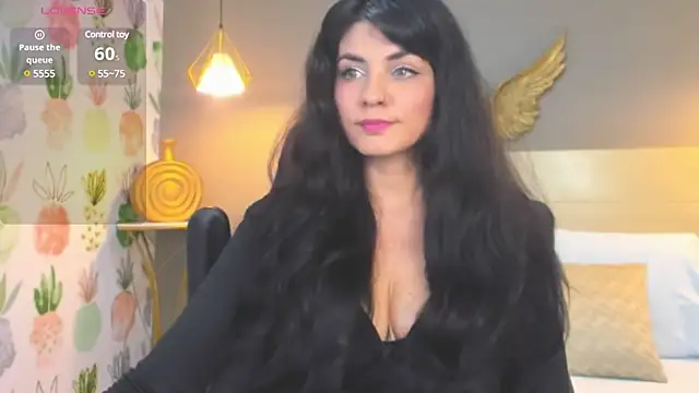 Snapshot of elissa_iris chatting on January 7, 7:28 pm elissa iris online show from January 7, 7:28 pm