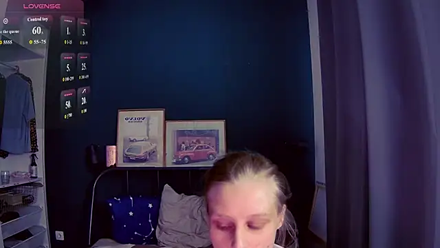 Snapshot of KatiKate chatting on July 3, 3:07 pm KatiKate online show from July 3, 3:07 pm