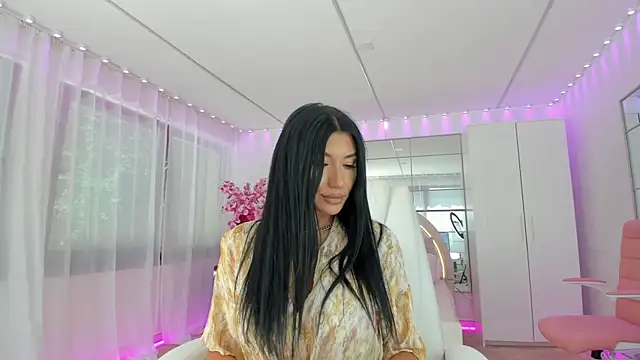Snapshot of missdiamond_ chatting on July 14, 7:35 am missdiamond online show from July 14, 7:35 am