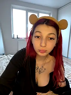 Alissa kiss online show from December 6, 1:33 pm