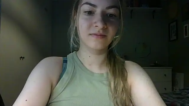 Snapshot of ROSIEx_sweet chatting on May 21, 6:42 am ROSIEx sweet online show from May 21, 6:42 am