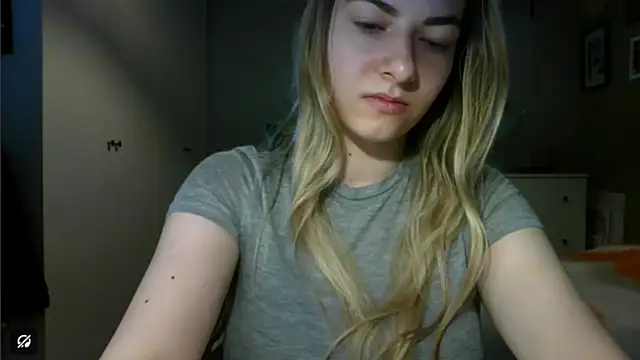 Snapshot of ROSIEx_sweet chatting on June 2, 7:54 am ROSIEx sweet online show from June 2, 7:54 am