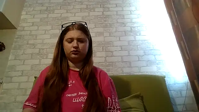 kila lo online show from March 8, 12:53 pm