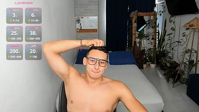 Snapshot of Travis_bakers chatting on December 3, 3:00 pm Travis bakers online show from December 3, 3:00 pm