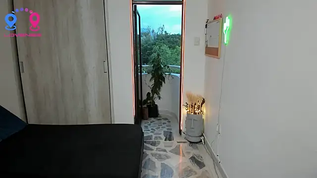 Snapshot of Travis_bakers chatting on September 20, 10:44 pm Travis bakers online show from September 20, 10:44 pm