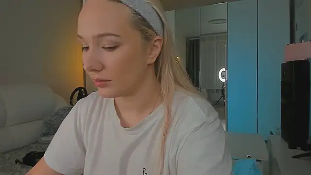 1AlexaGoddess3 online show from February 8, 2:58 am