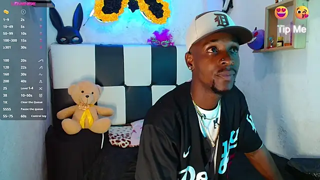 Aroonpapisex online show from March 21, 1:10 am