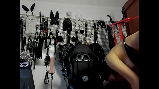 Evil sammy online show from May 29, 7:45 pm